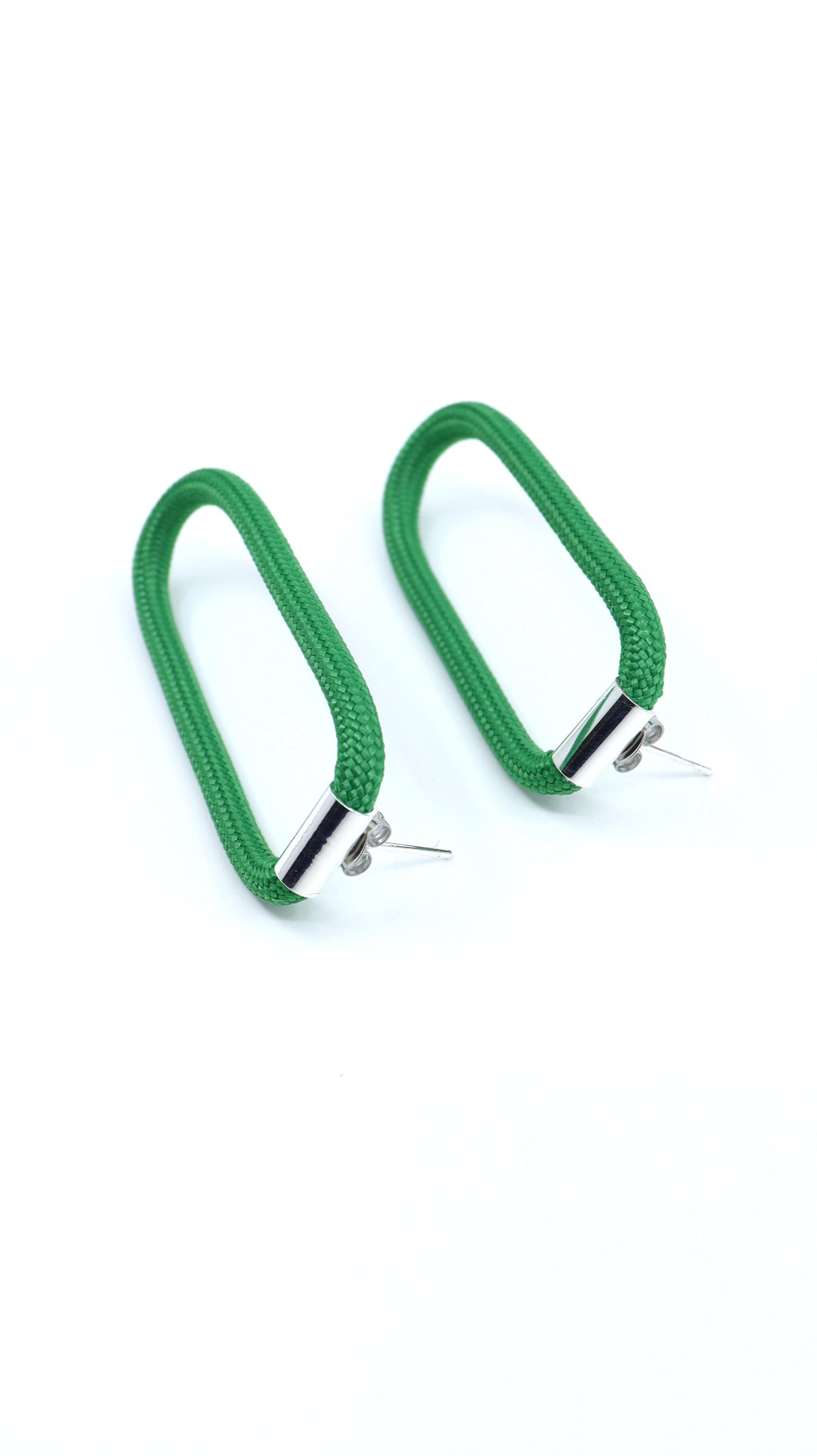 0 Earrings with Silver Stud