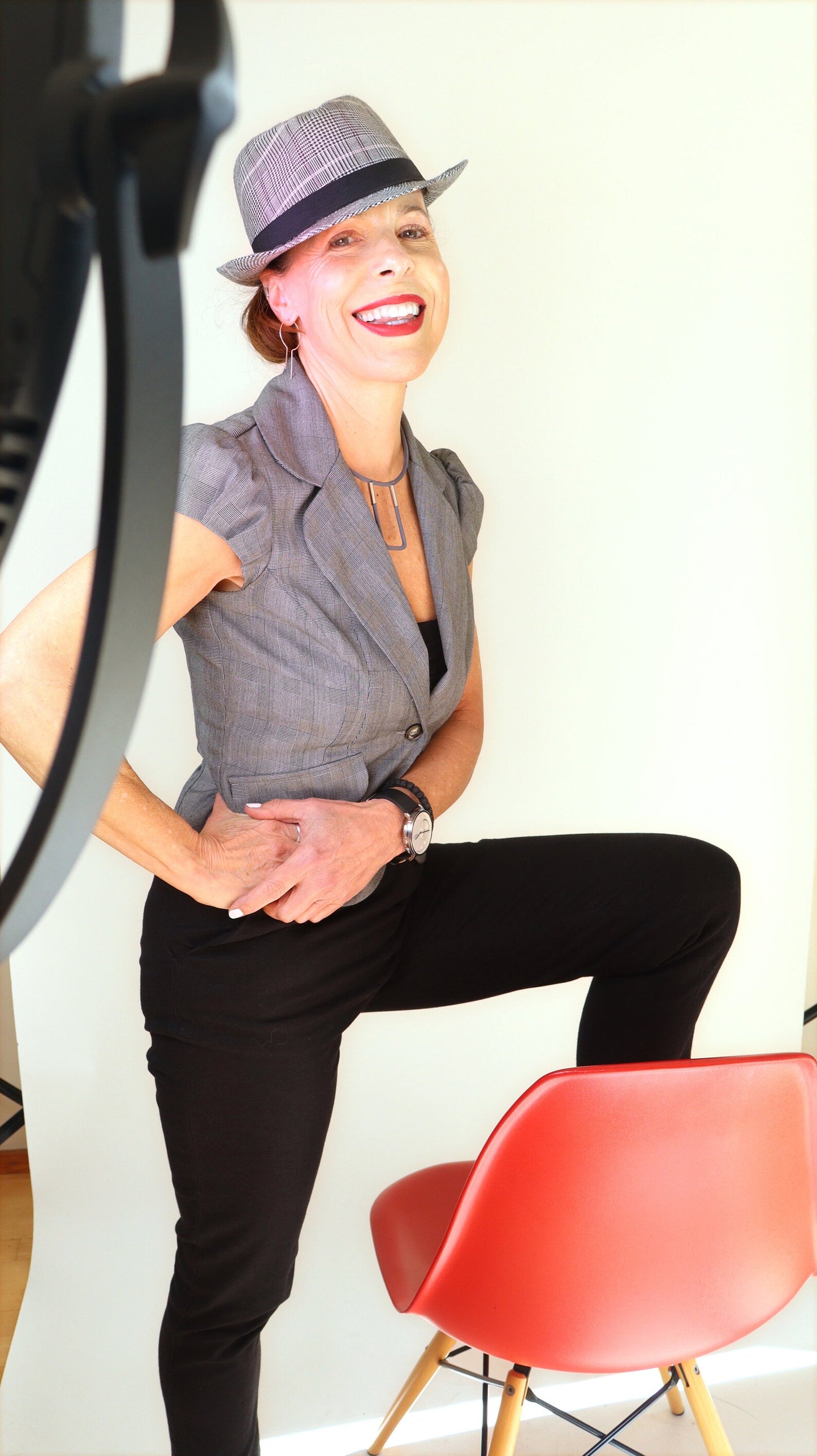 Linea U: Geometric Short Monochrome Necklace | Modern Minimalist Jewelry