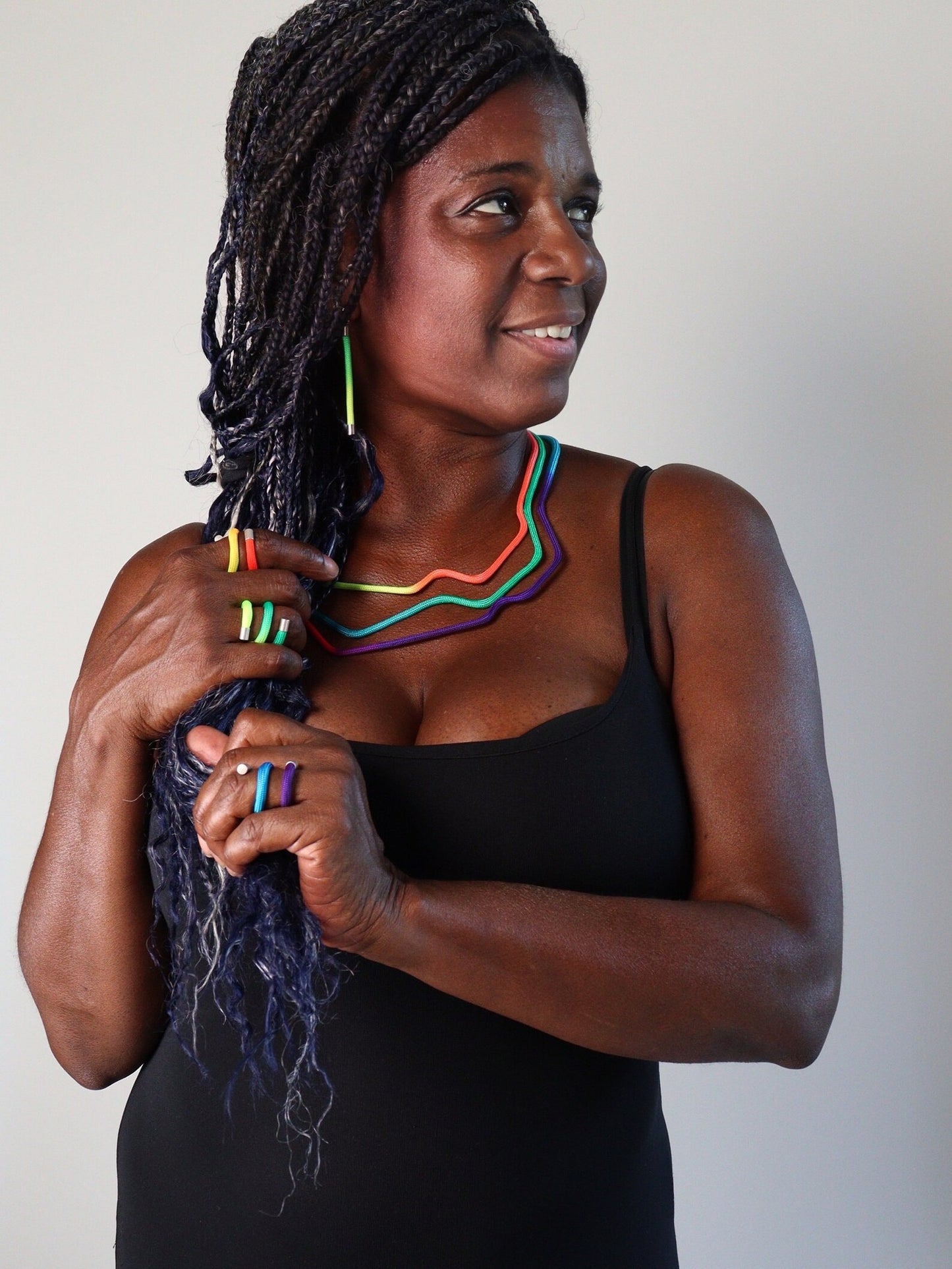 Linea 42: Geometric Short Rainbow Necklace | Modern bold Jewelry