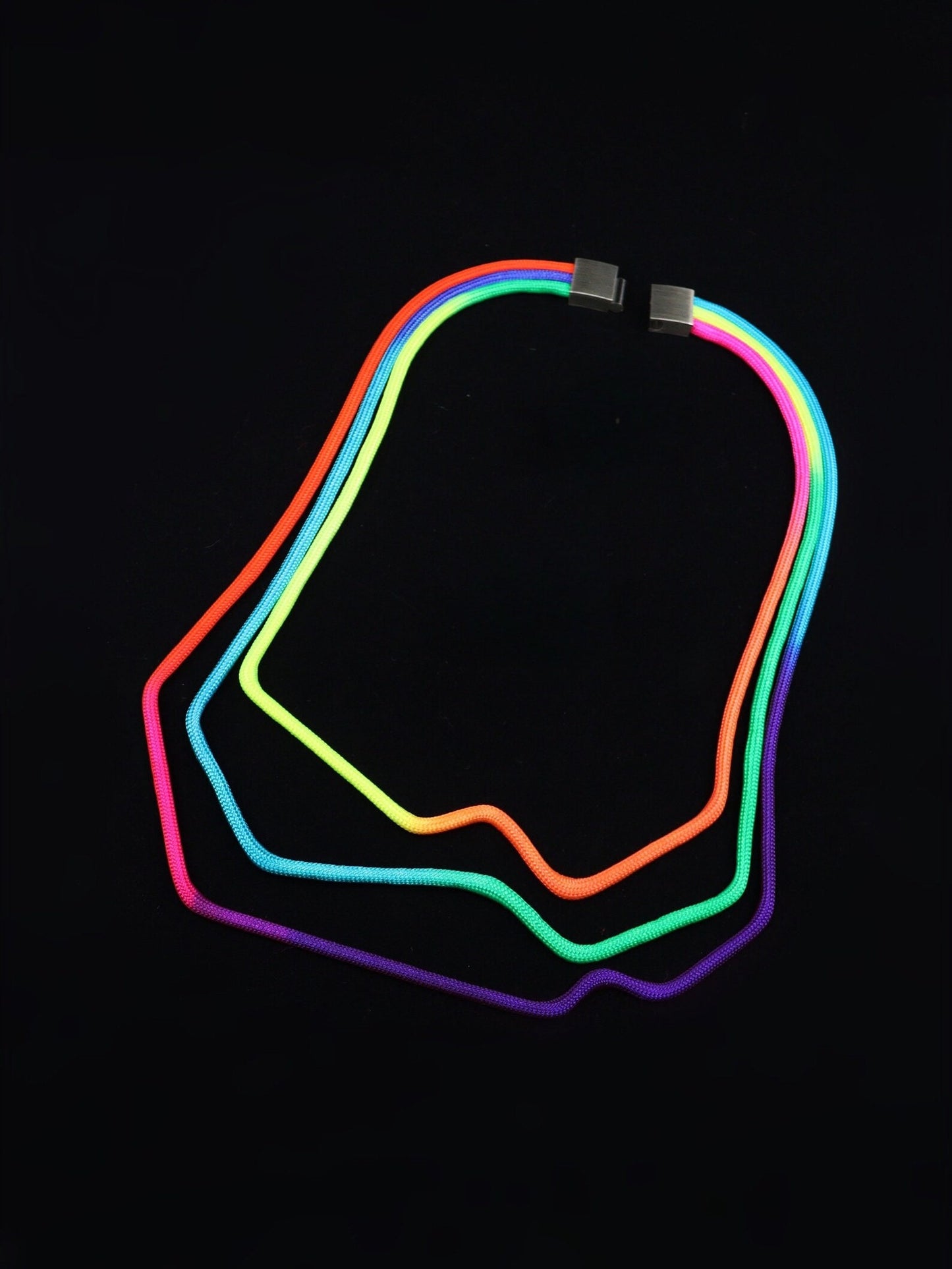 Linea 42: Geometric Short Rainbow Necklace | Modern bold Jewelry