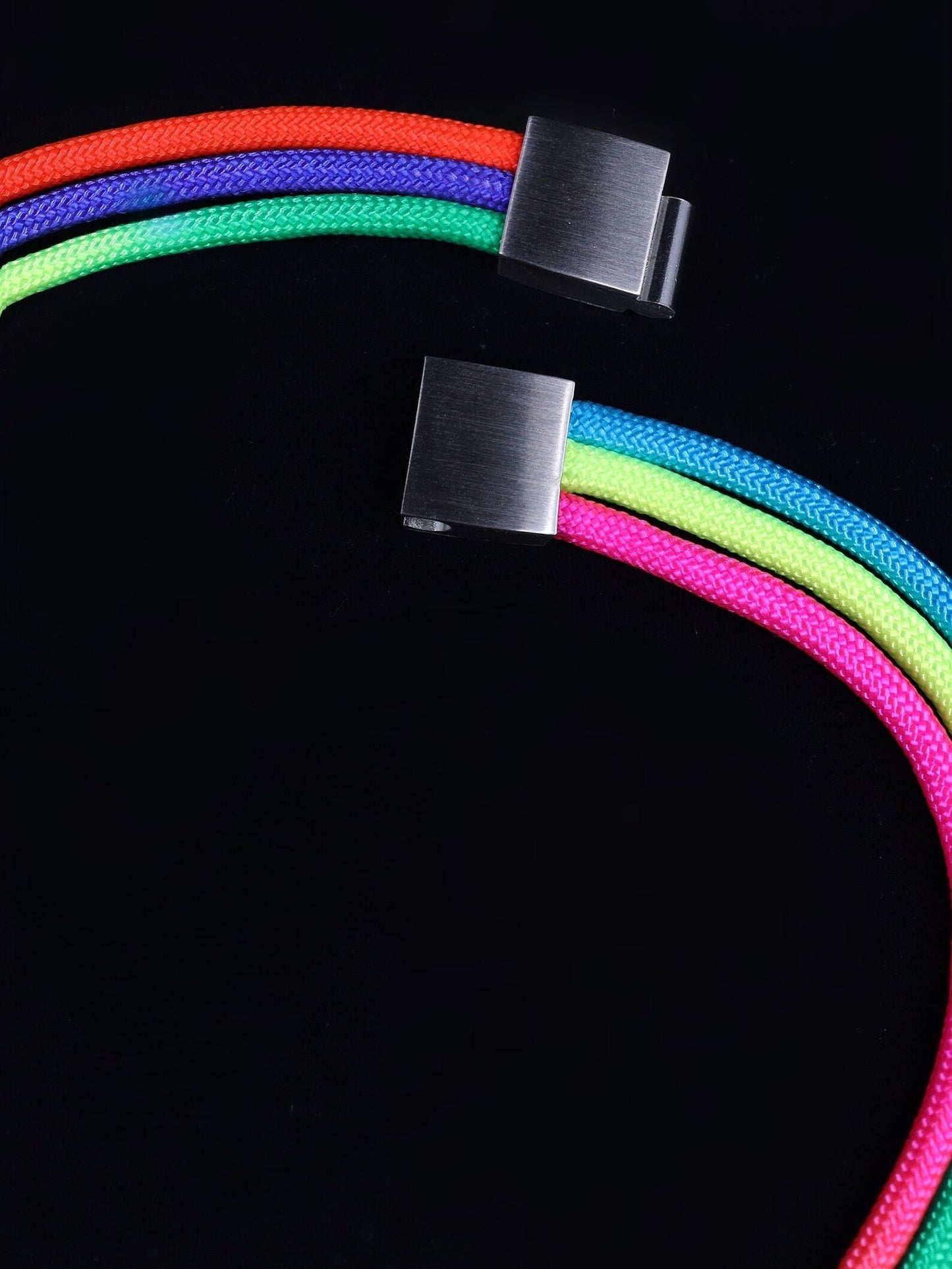 Linea 42: Geometric Short Rainbow Necklace | Modern bold Jewelry